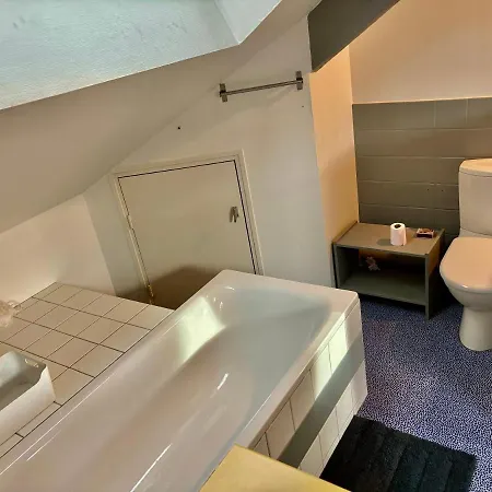 Maison Remoise Confort Avec Garage Et Jacuzzi Feriehus