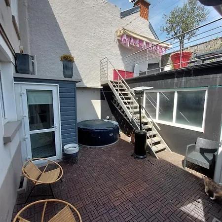 Maison Remoise Confort Avec Garage Et Jacuzzi